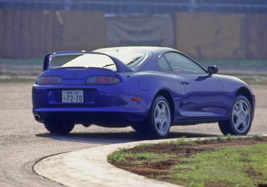  Toyota Supra RZ 1996 года  (фото 2 из 29)